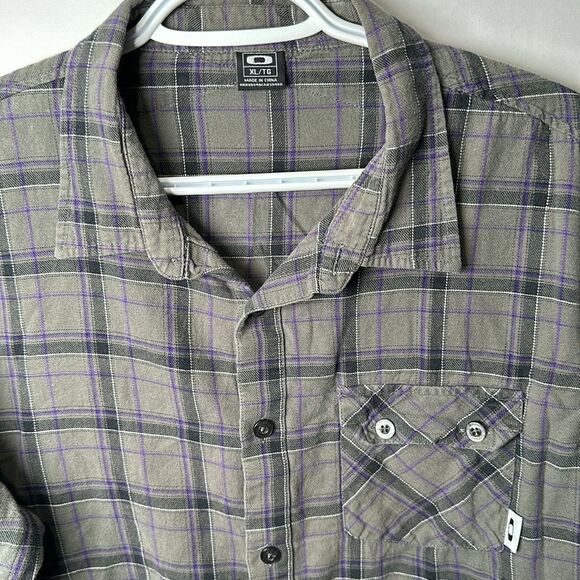 Mens Oakley long sleeve shirt XL - Picture 2 of 2